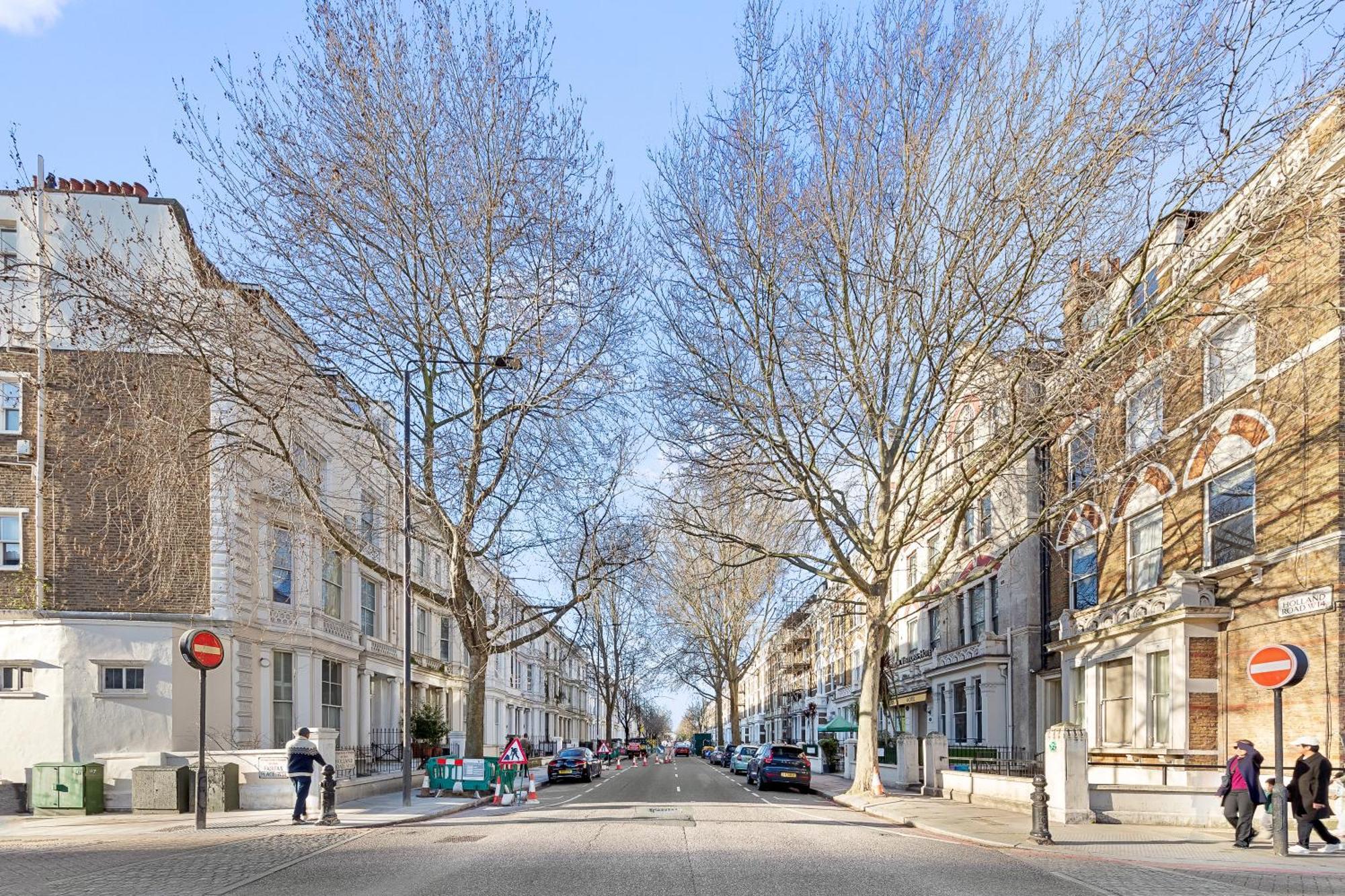 Newly Renovated Kensington 2 Bedroom Apartment With Balcony Near Harrods Sleeps 6, 2 Min Walk From Station London Kültér fotó