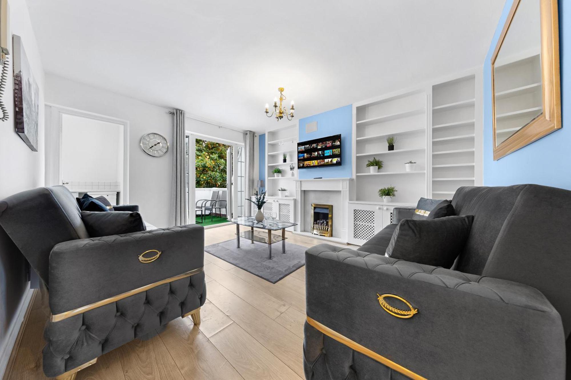 Newly Renovated Kensington 2 Bedroom Apartment With Balcony Near Harrods Sleeps 6, 2 Min Walk From Station London Kültér fotó