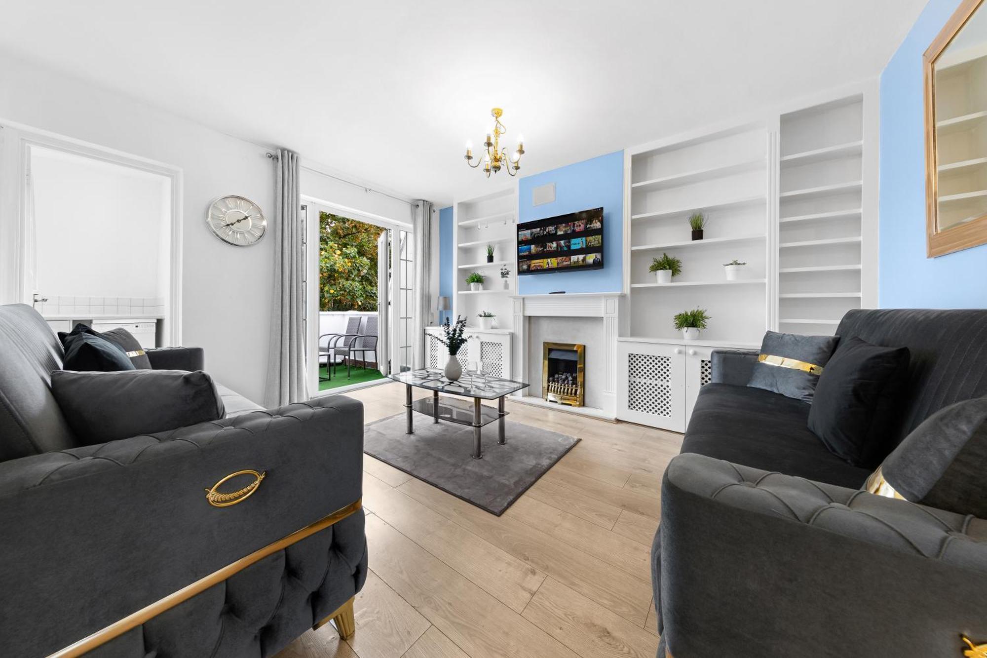 Newly Renovated Kensington 2 Bedroom Apartment With Balcony Near Harrods Sleeps 6, 2 Min Walk From Station London Kültér fotó