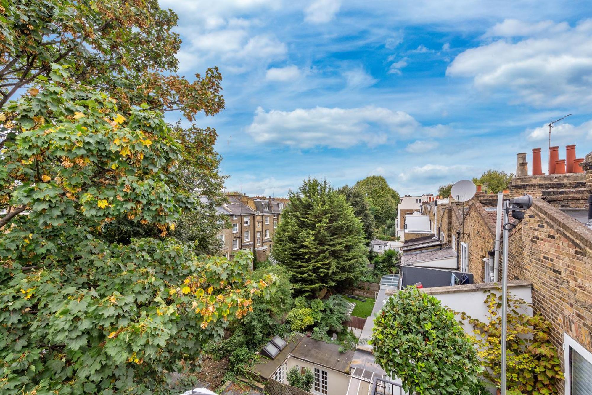Newly Renovated Kensington 2 Bedroom Apartment With Balcony Near Harrods Sleeps 6, 2 Min Walk From Station London Kültér fotó